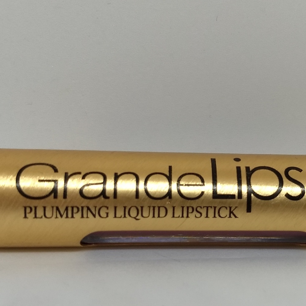 grandelips plumping liquid lipstick
